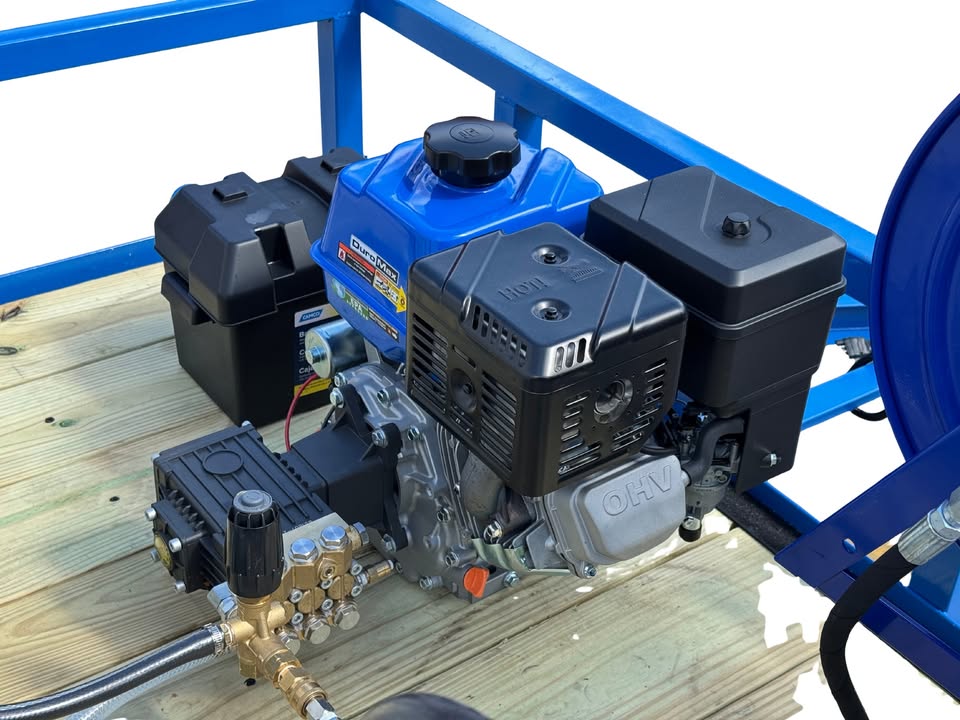 <b>6x10 Cyclone ProComm CAT VI</b> </br> Pressure Washer  & 8.1 gpm Gas Powered SoftWash  Trailer</br> 18hp 4400psi 5gpm &  Gas Powered Softwash System & DI H2O Filtration System